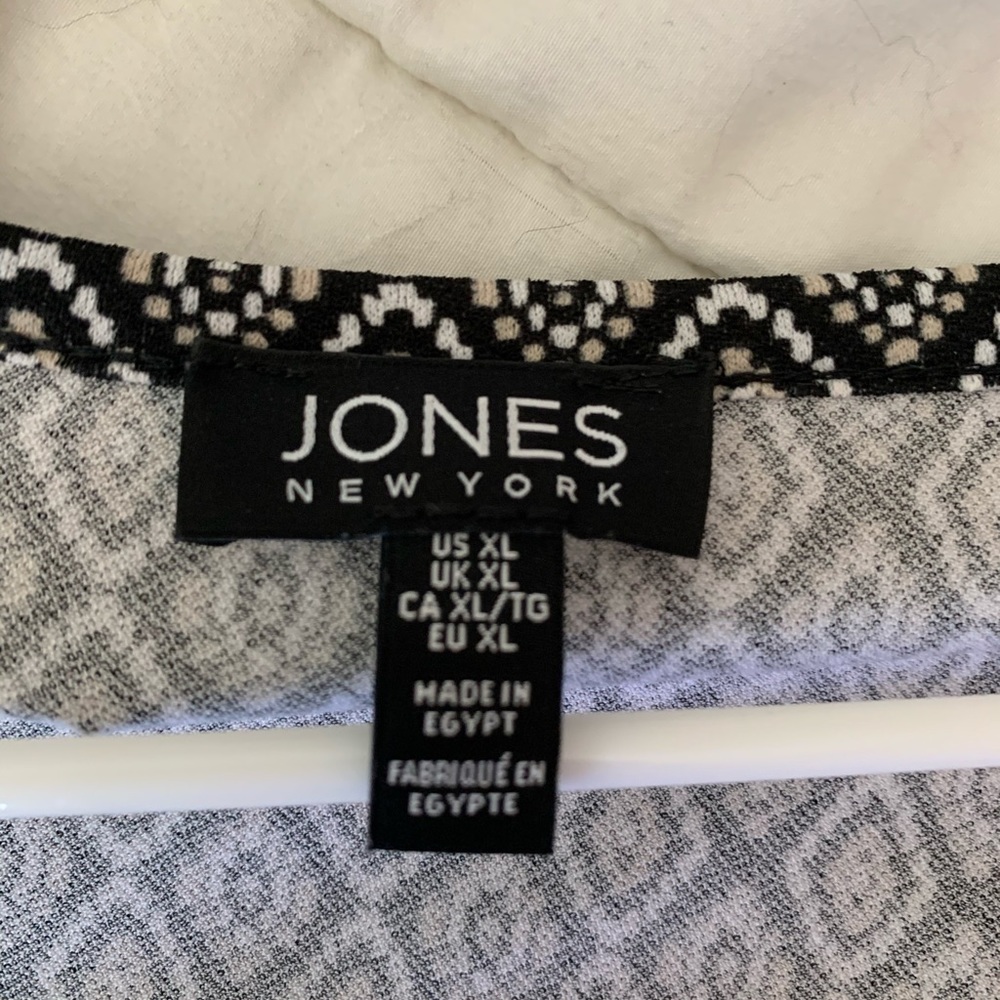 MAKE OFFER🍀🌈Jones New York blouse🌈🍀 - Picture 7 of 7